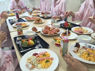 朝食バイキング⑧